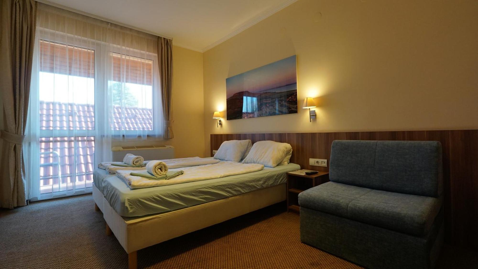 Balaton Colors Beach Hotel Siófok Exterior foto