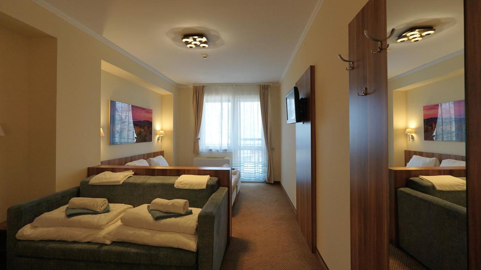 Balaton Colors Beach Hotel Siófok Exterior foto