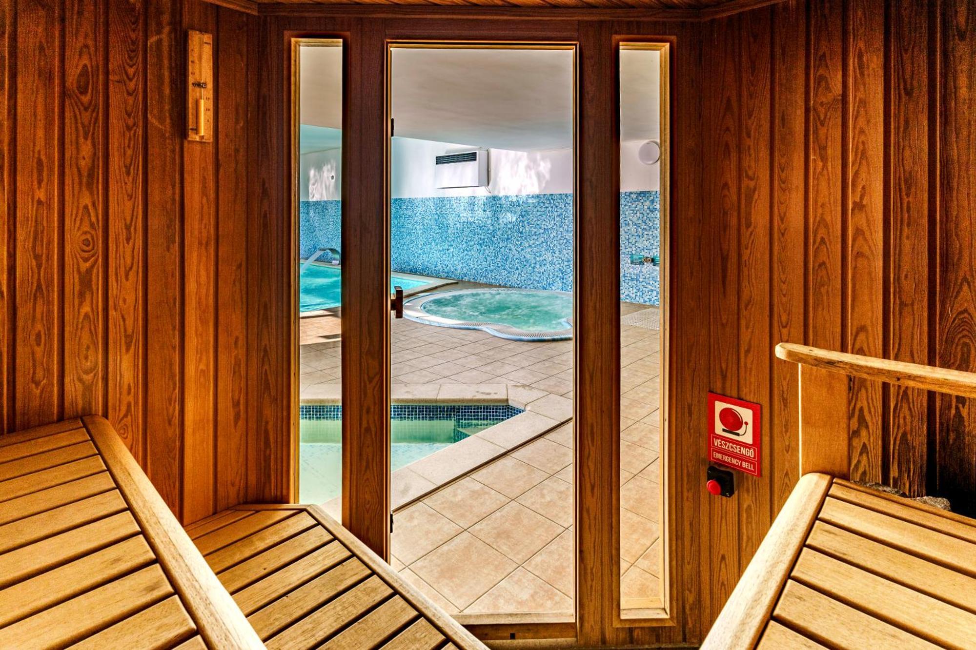 Balaton Colors Beach Hotel Siófok Exterior foto
